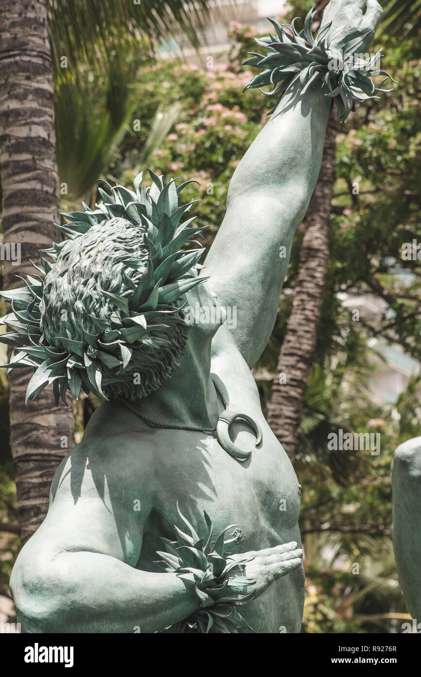 Hawaiian artist hi-res stock photography and images - Alamy Hawaiian artist hi-res stock photography and images - Alamy